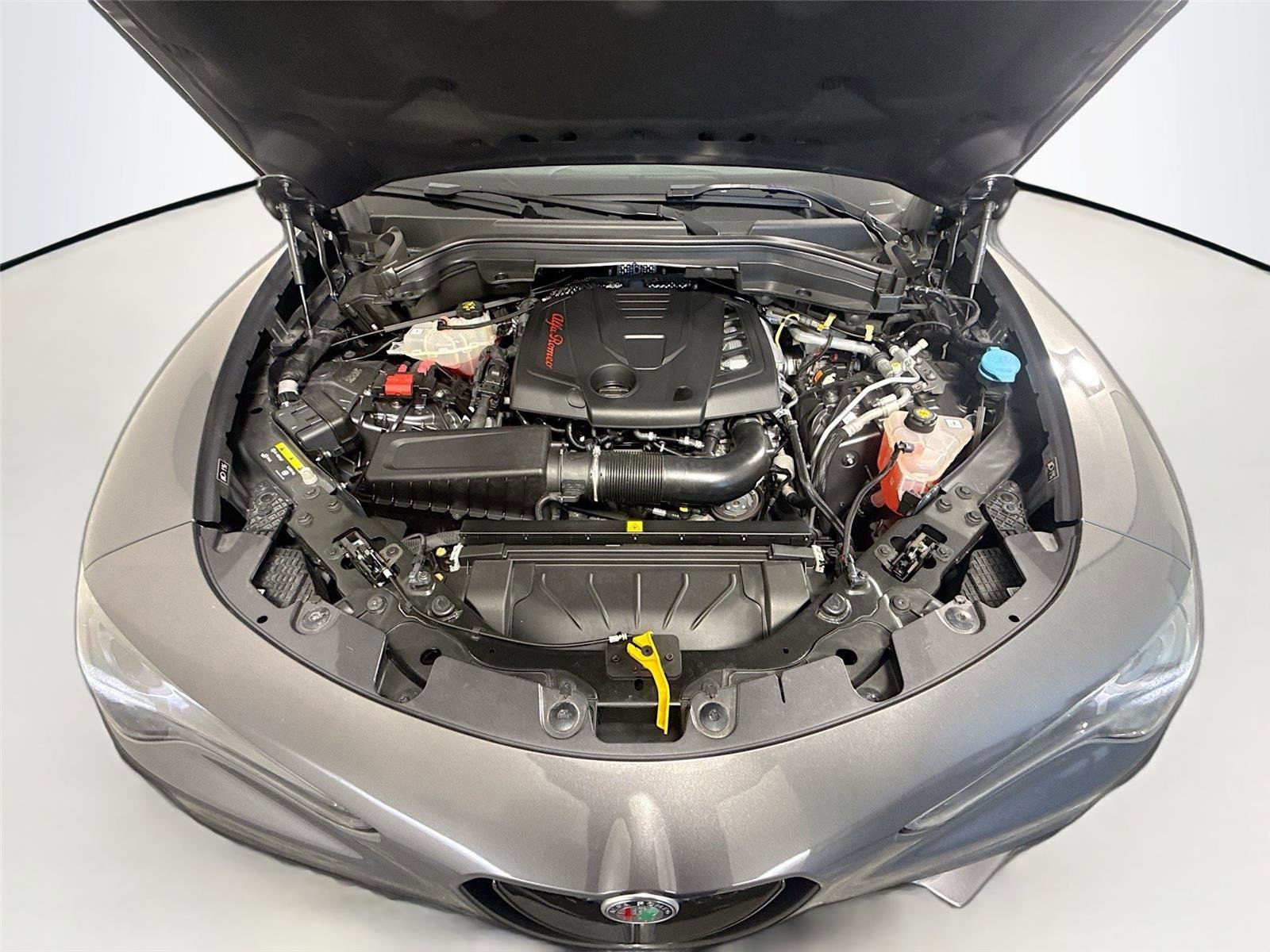 Used 2024 Alfa Romeo Stelvio Sprint RWD image 31