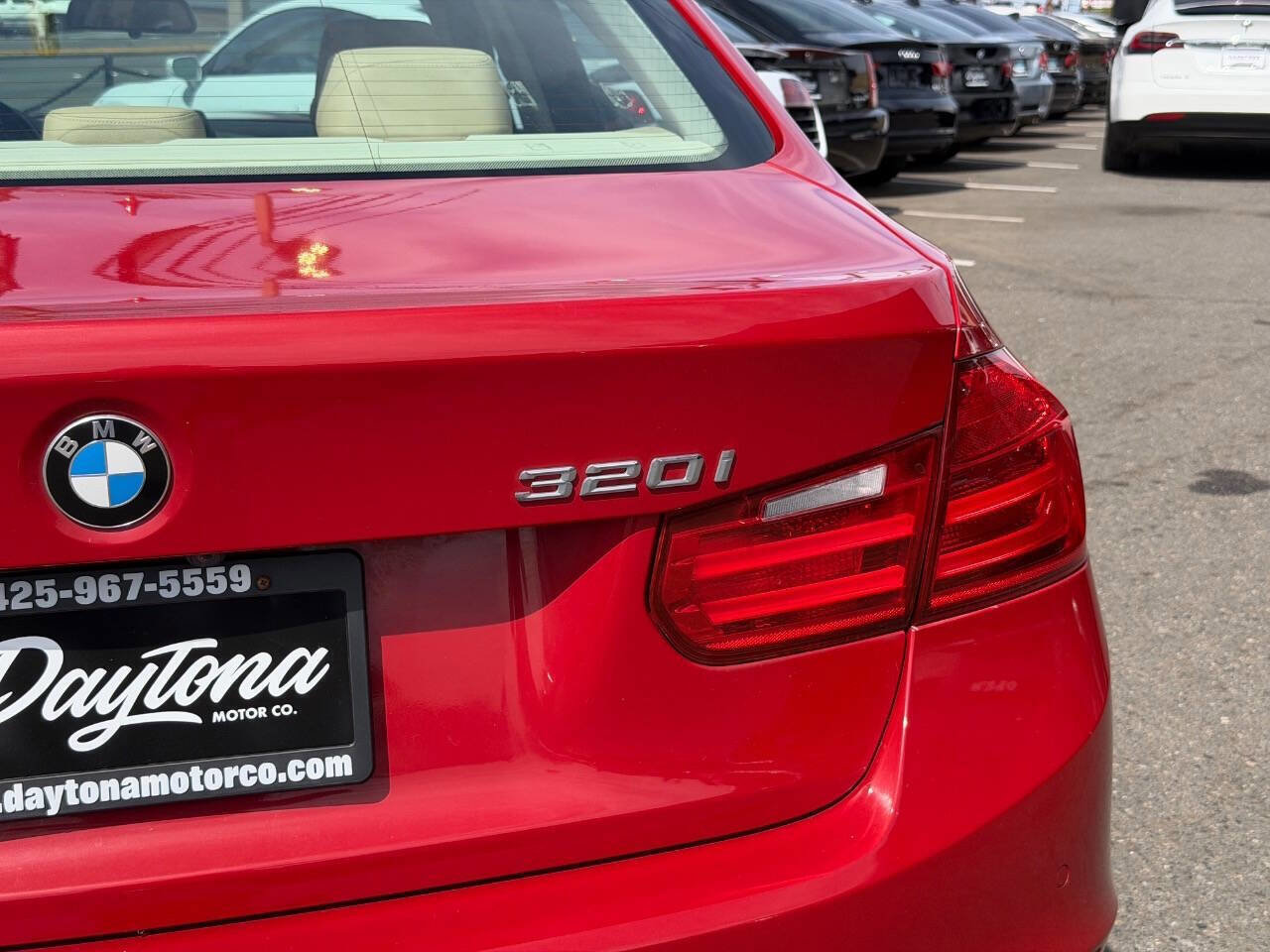 Used 2014 BMW 320i Sedan RWD image 6