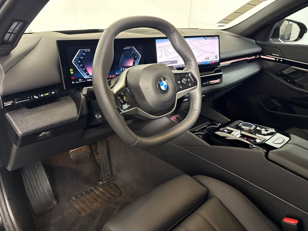 Certified 2026 BMW 530i w/ Premium Package RWD image 25