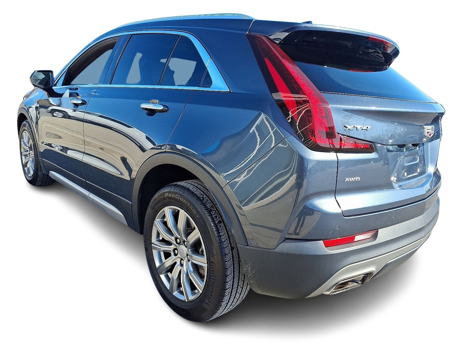Used 2020 Cadillac XT4 Premium Luxury w/ Cold Weather Package image 5