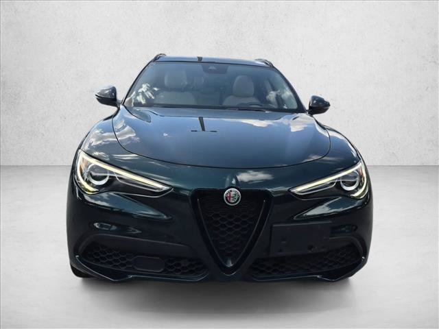 Used 2020 Alfa Romeo Stelvio Ti AWD/4WD image 2