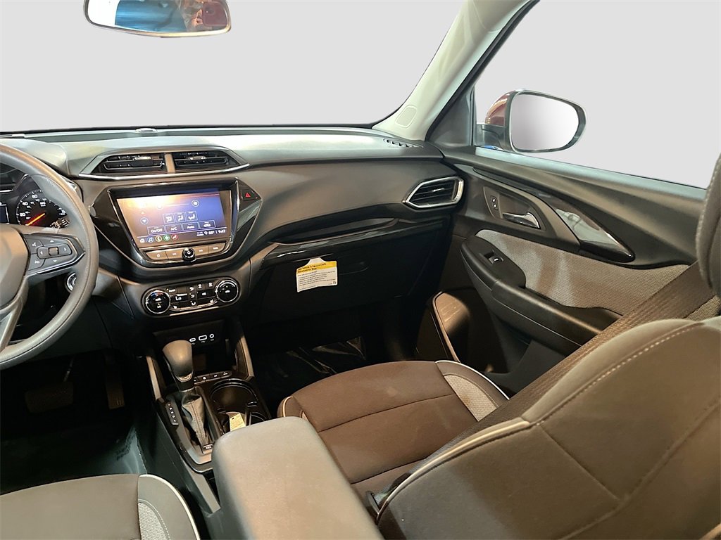 Used 2023 Chevrolet TrailBlazer LT w/ Convenience Package image 23