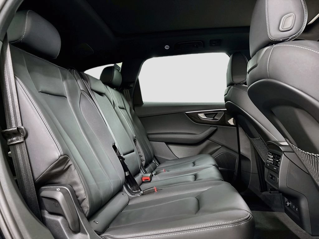 New 2026 Audi Q7 2.0T Premium Plus AWD/4WD image 16
