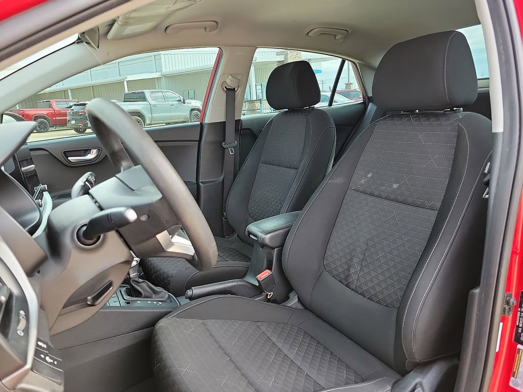 Used 2022 Kia Rio S image 11