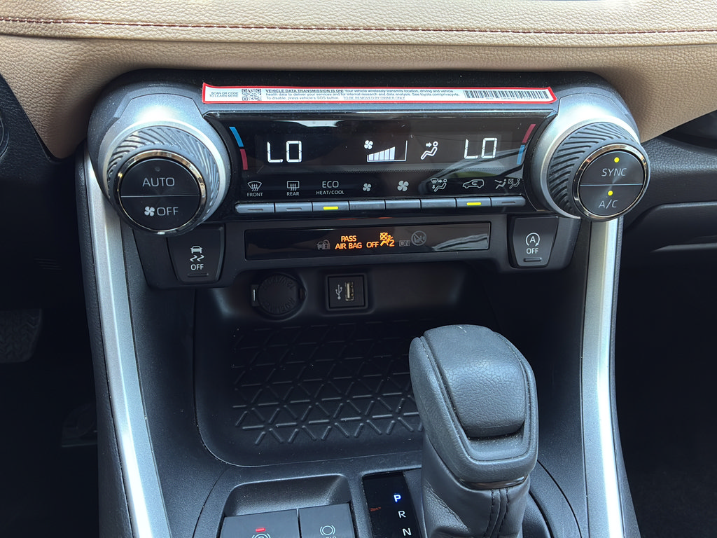 Used 2025 Toyota RAV4 XLE w/ Convenience Package FWD image 22