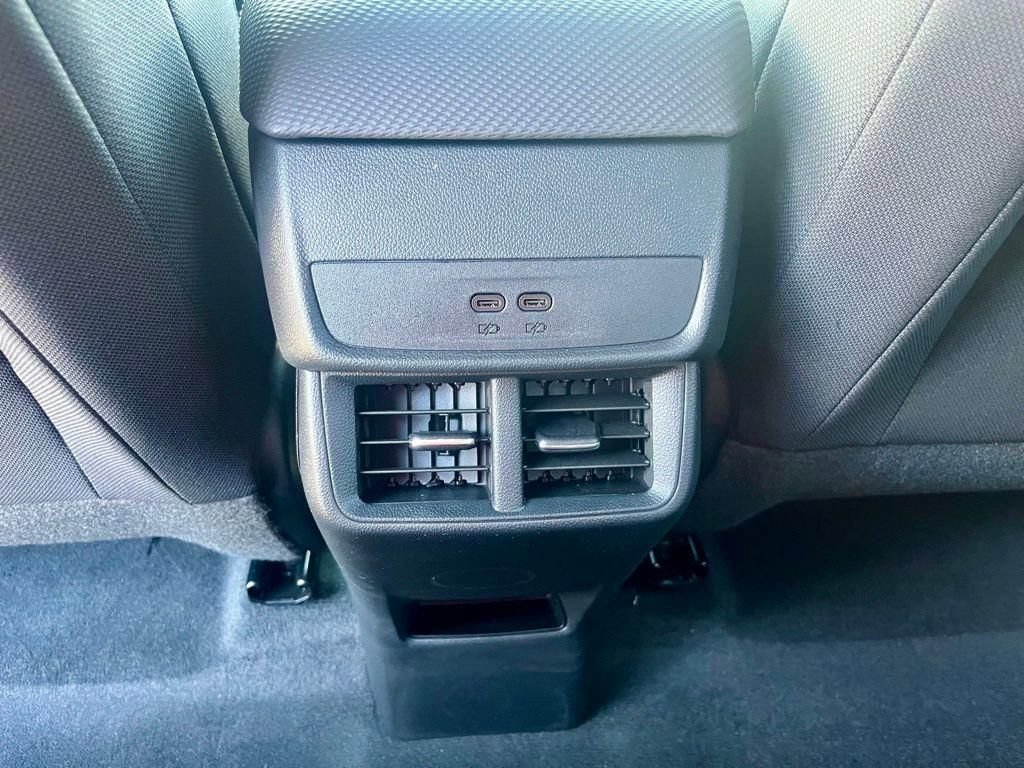 New 2026 Chevrolet Equinox LT w/ Safety and Technology Package AWD/4WD image 27