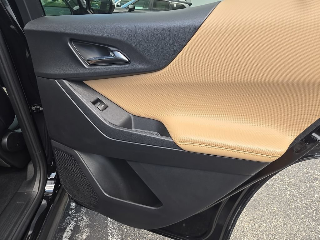Used 2025 Chevrolet Equinox ACTIV w/ LPO, Floor Liner Package FWD image 34