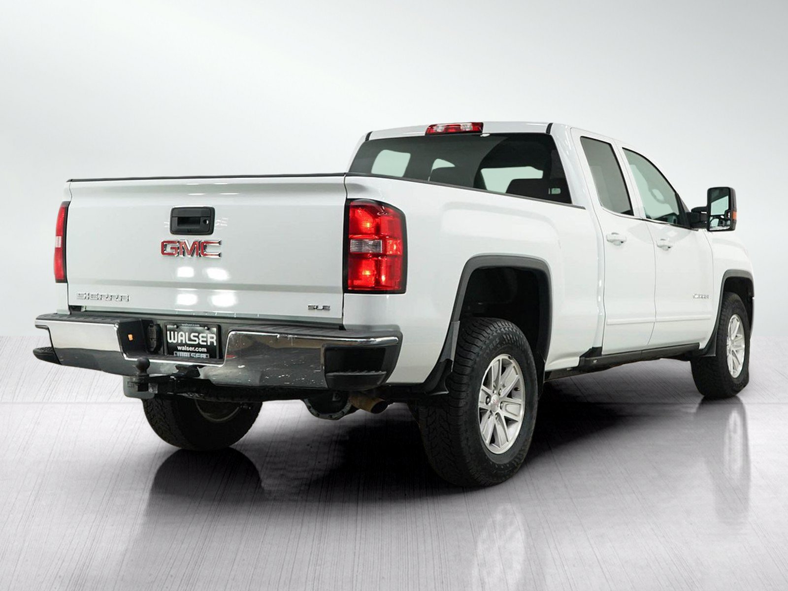 Used 2018 GMC Sierra 1500 SLE AWD/4WD image 6