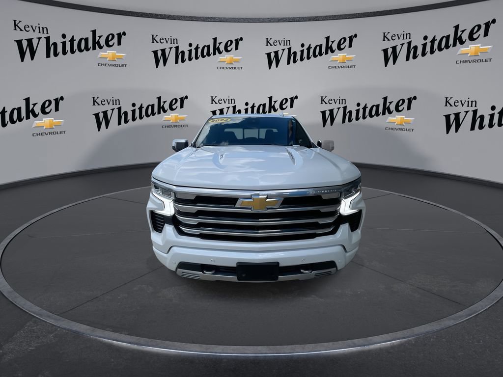 Certified 2024 Chevrolet Silverado 1500 High Country w/ High Country Premium Package AWD/4WD image 3