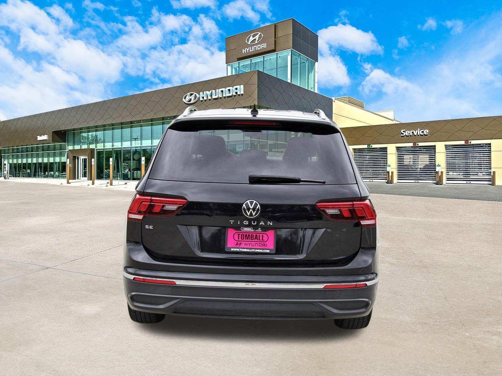 Used 2023 Volkswagen Tiguan SE FWD image 7