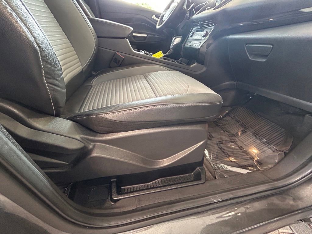 Used 2019 Ford Escape SE AWD/4WD image 24