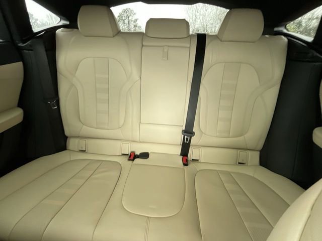 Used 2022 BMW X6 xDrive40i w/ Executive Package image 16