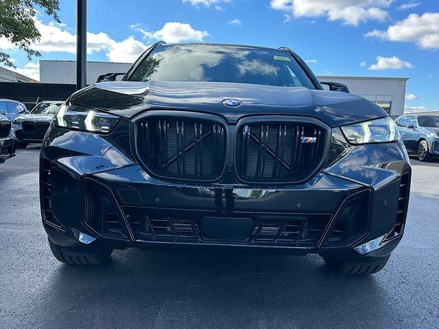 New 2026 BMW X5 M60i image 2