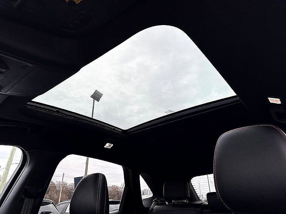 Used 2023 Ford Escape ST-Line Elite w/ Premium Technology Package image 22