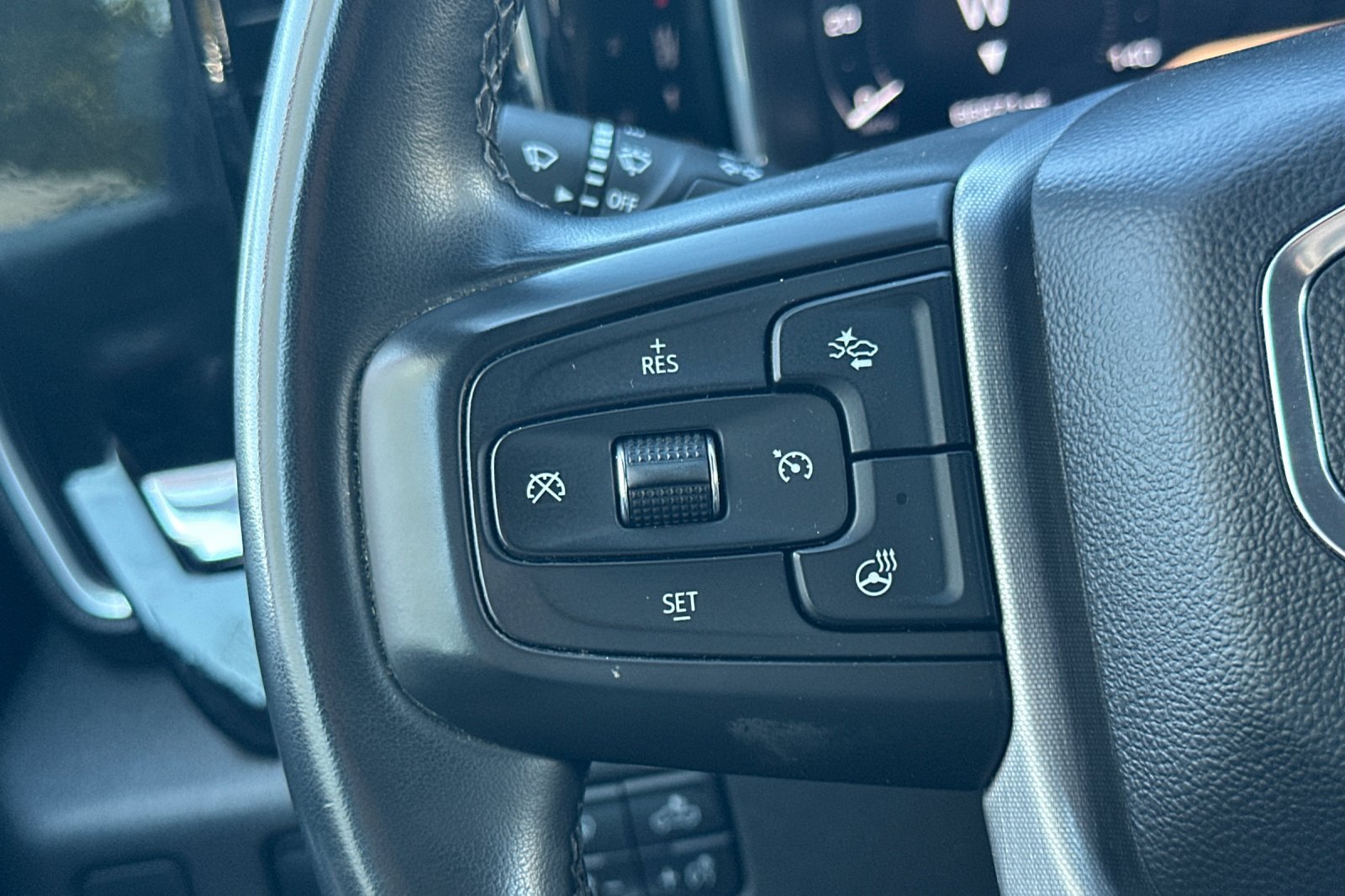 Used 2024 GMC Sierra 1500 SLT RWD image 34