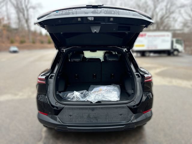 New 2026 Chevrolet Equinox EV LT AWD/4WD image 12