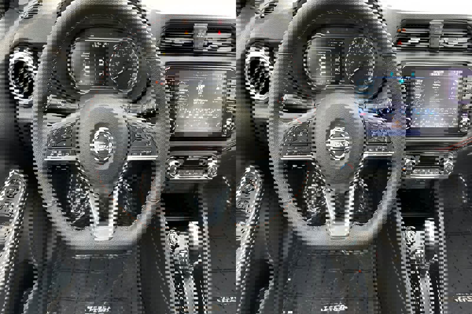 New 2025 Nissan Versa SR w/ Trunk Package image 14