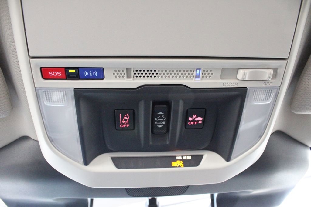 Used 2024 Subaru Forester Premium image 35