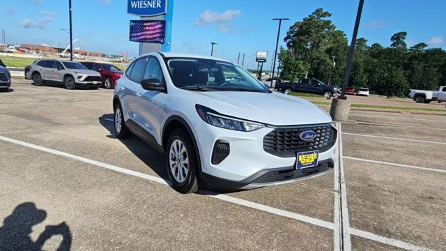 Used 2025 Ford Escape Active AWD/4WD image 2