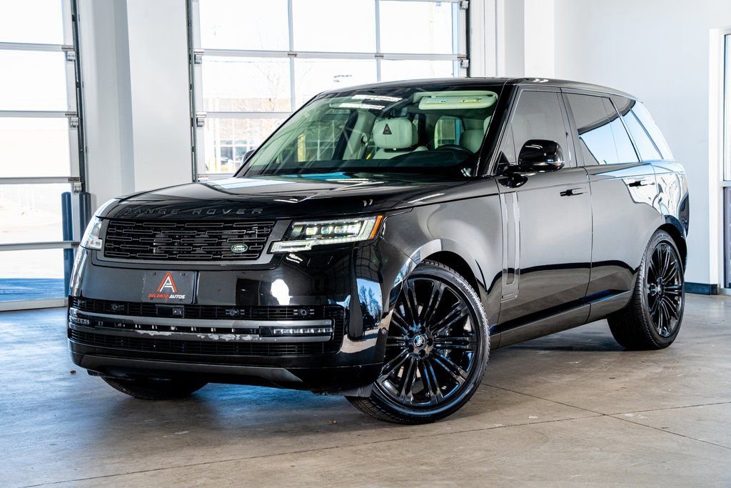 Used 2024 Land Rover Range Rover Autobiography image 2