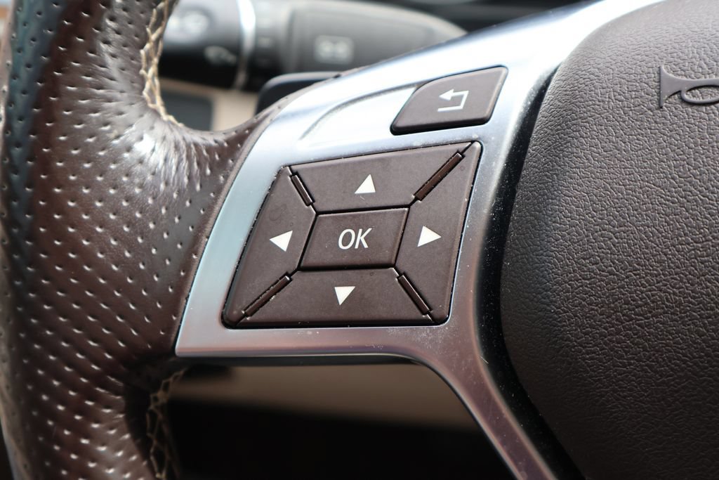 Used 2016 Mercedes-Benz E 350 4MATIC Sedan image 7