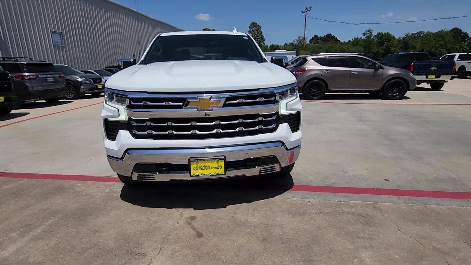 Used 2023 Chevrolet Silverado 1500 LTZ w/ Z71 Off-Road Package AWD/4WD image 3