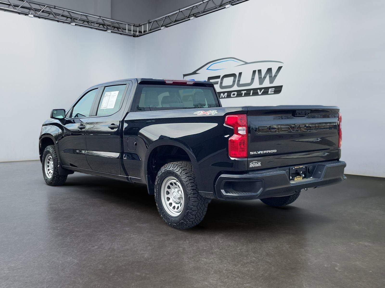 Used 2024 Chevrolet Silverado 1500 W/T w/ WT Fleet Convenience Package image 5