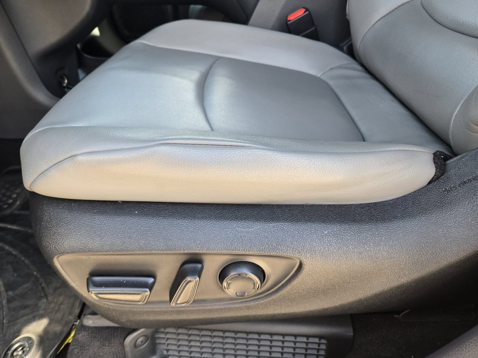 Used 2022 Toyota Sienna XLE w/ XLE Plus Package AWD/4WD image 24