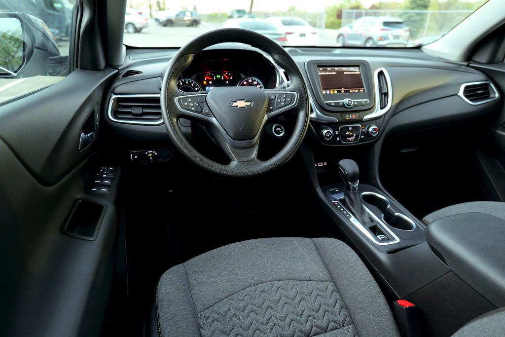 Used 2023 Chevrolet Equinox LT AWD/4WD image 36