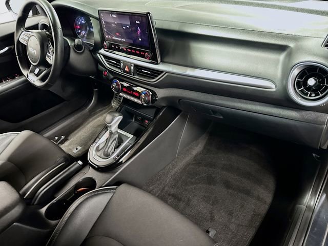 Used 2023 Kia Forte GT-Line image 31