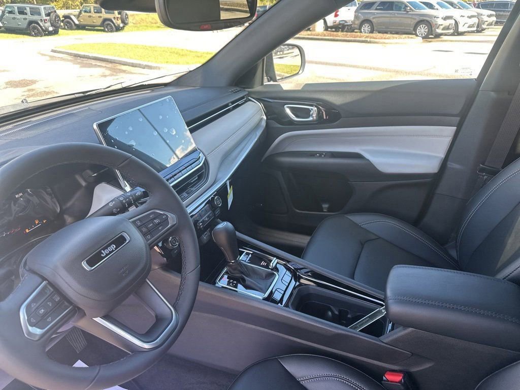 New 2026 Jeep Compass Limited w/ Sun, Sound & Navigation Group image 15