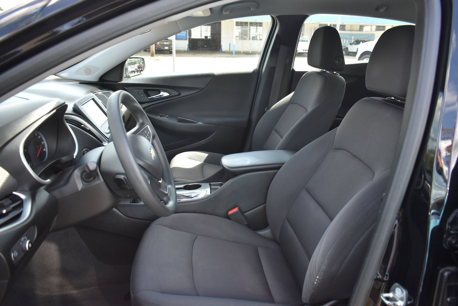 Used 2018 Chevrolet Malibu LS w/ LPO, Convenience Package 2 FWD image 13