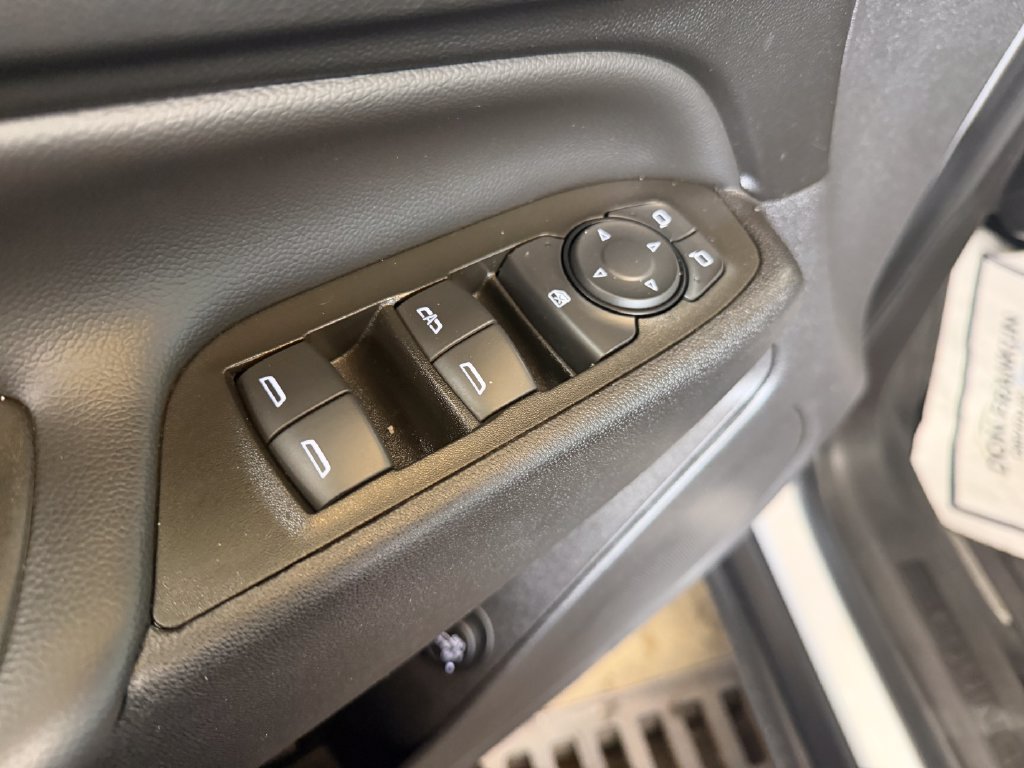Used 2024 Chevrolet Equinox LT AWD/4WD image 13