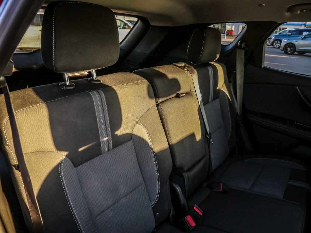 Used 2024 Chevrolet Blazer LT w/ Convenience Package FWD image 21