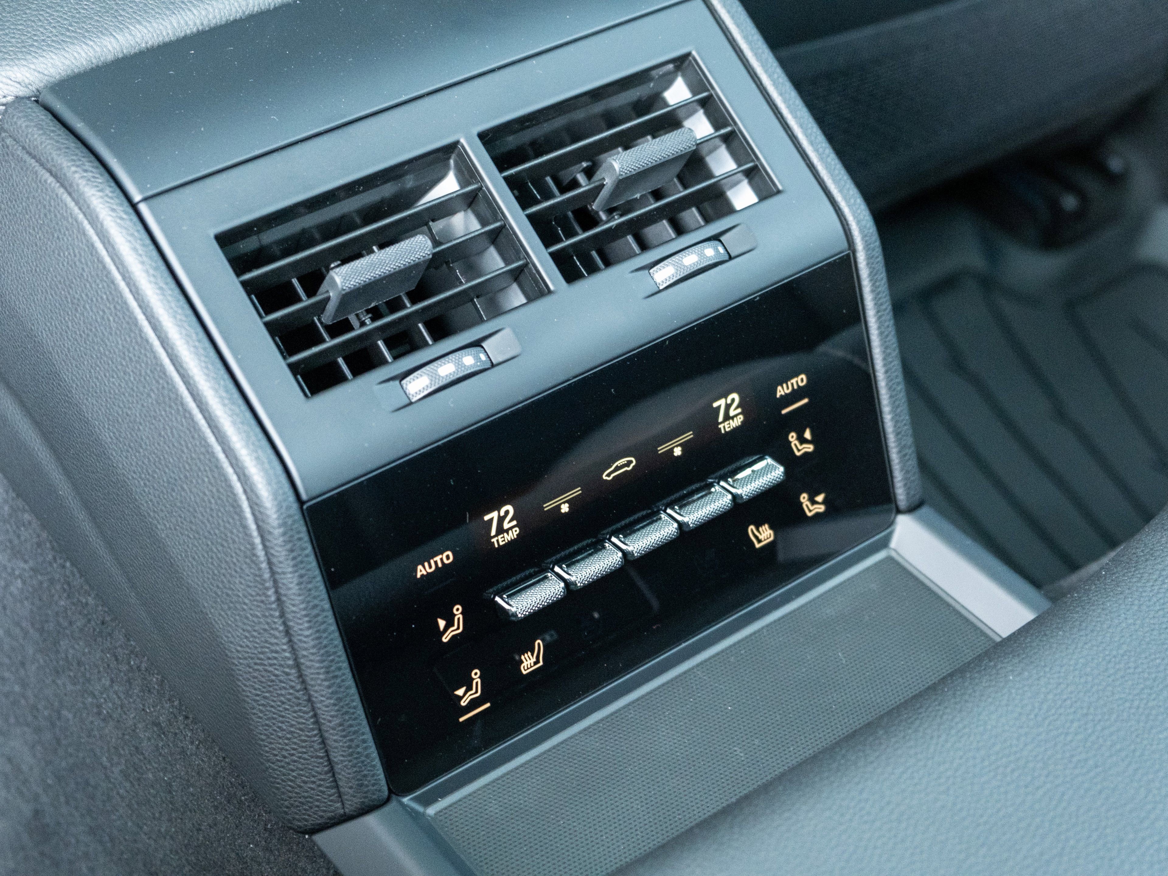 New 2026 Porsche Panamera 4 image 36