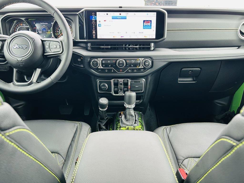 New 2025 Jeep Gladiator Sport w/ Premium Package image 26