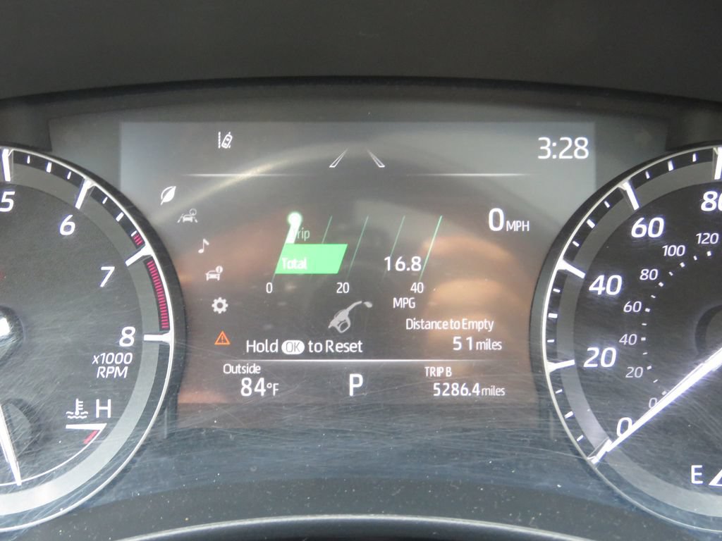 Used 2020 Toyota Highlander XLE AWD/4WD image 22