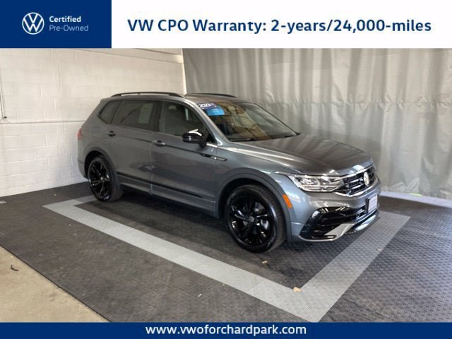 Certified 2023 Volkswagen Tiguan SE R-Line FWD image 1