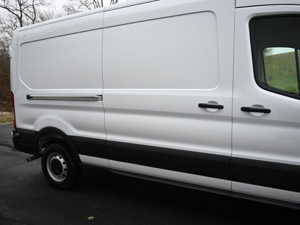 New 2026 Ford Transit 250 148 Medium Roof w/ Load Area Protection Package image 6