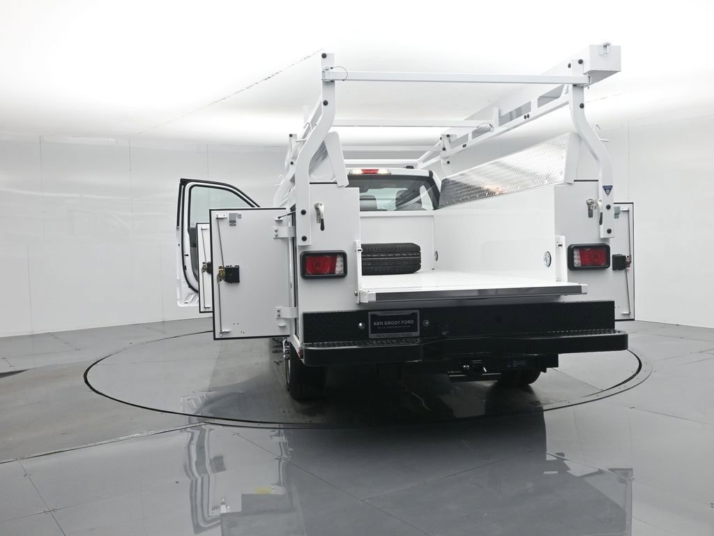 New 2026 Ford F350 XL w/ XL Chrome Package RWD image 42