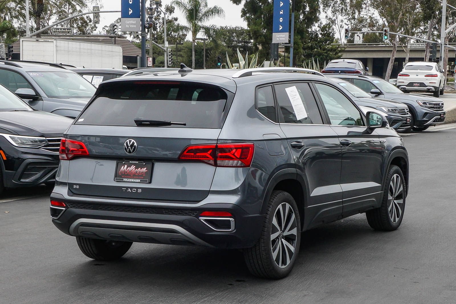 Used 2024 Volkswagen Taos SE FWD image 6