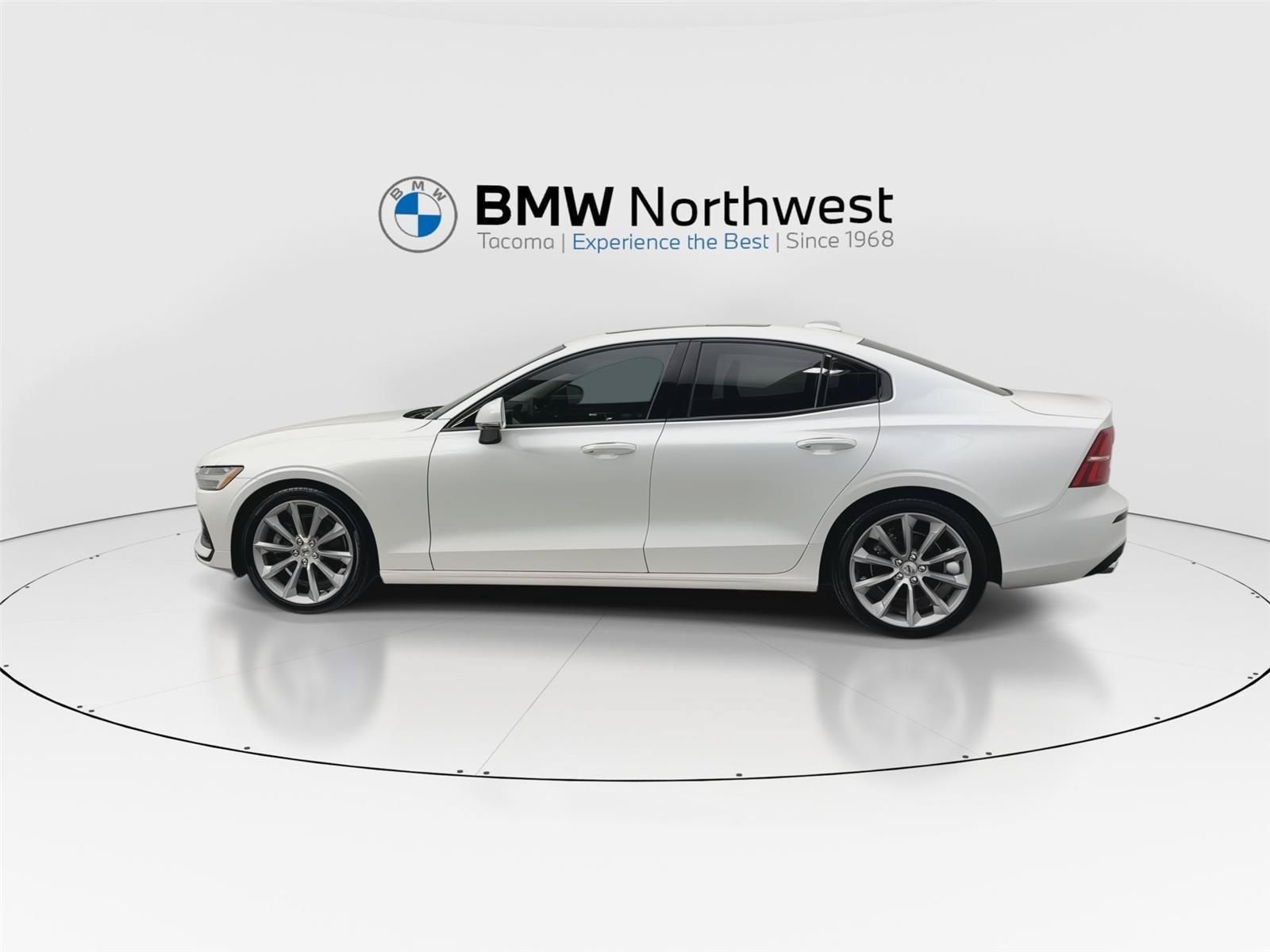 Used 2020 Volvo S60 T5 Momentum FWD image 11