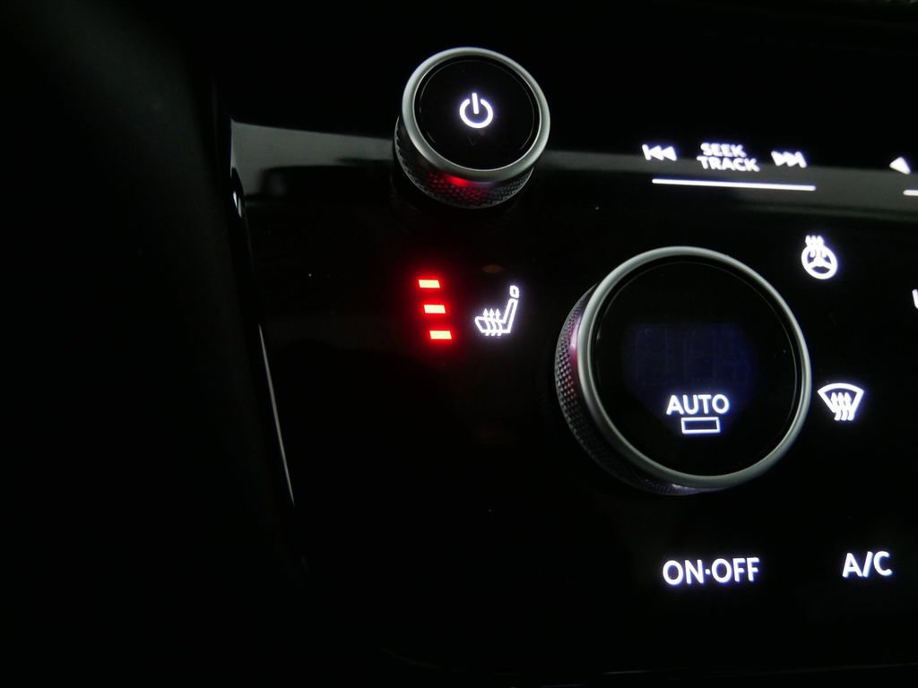 Used 2023 INFINITI QX60 Luxe image 24