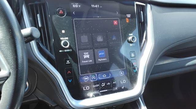 Used 2022 Subaru Outback Premium image 38
