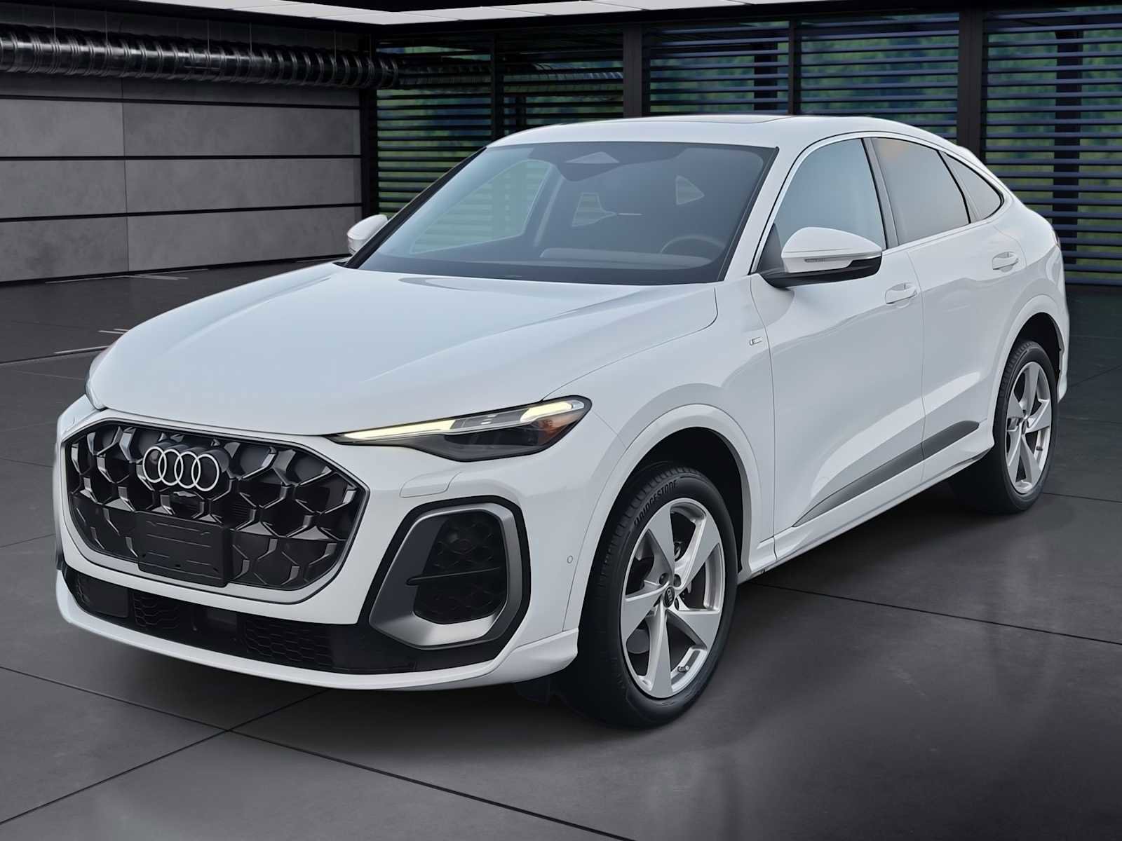 Certified 2025 Audi Q5 Premium Plus w/ Premium Plus