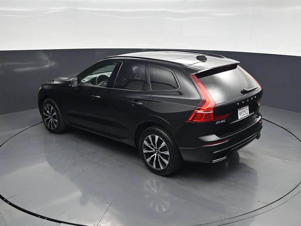 Used 2025 Volvo XC60 B5 Plus AWD/4WD image 44