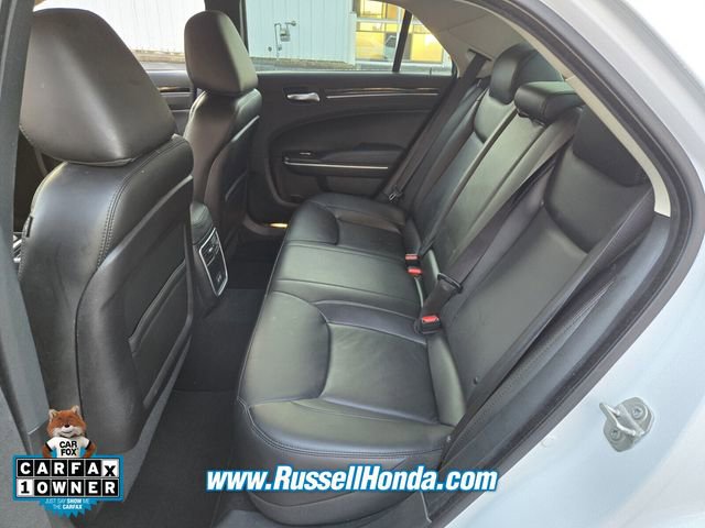 Used 2023 Chrysler 300 Touring L image 10