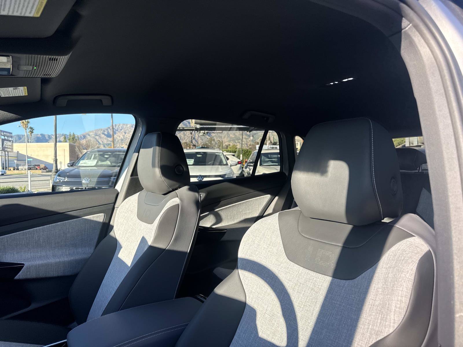 New 2026 Volkswagen ID.4 Pro RWD image 14