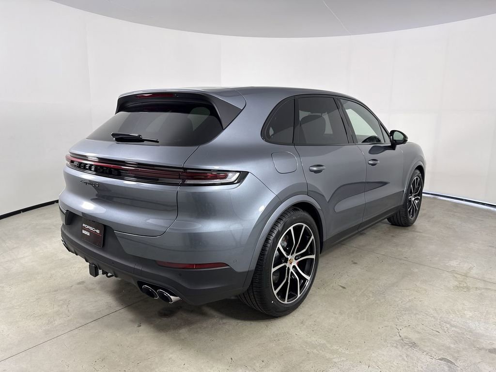 New 2026 Porsche Cayenne S image 7