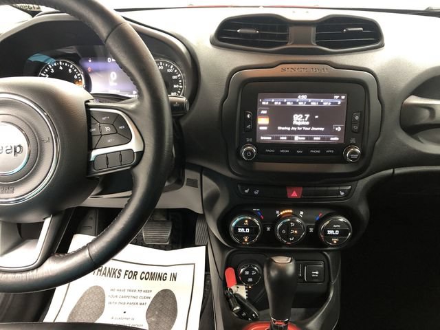 Used 2017 Jeep Renegade Trailhawk w/ Premium Trailhawk Package AWD/4WD image 20